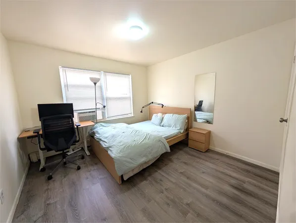 $2,700 | 125 Riverview Court, Unit 125, Secaucus, NJ 07094