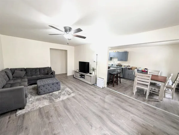 $2,700 | 125 Riverview Court, Unit 125, Secaucus, NJ 07094