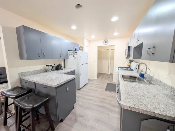 $2,700 | 125 Riverview Court, Unit 125, Secaucus, NJ 07094