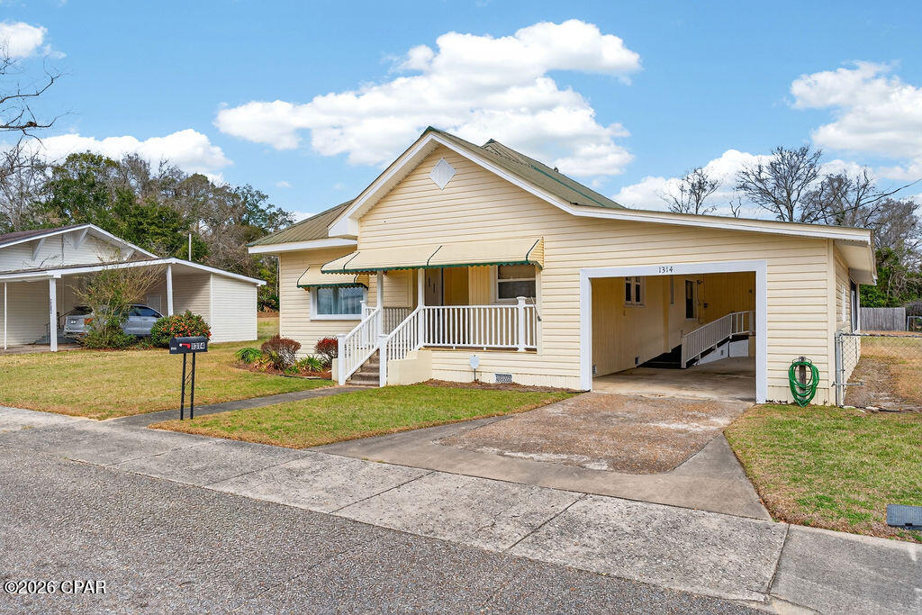 1314 Coggin Avenue Chipley, FL 32428 - Photo 1 of 40
