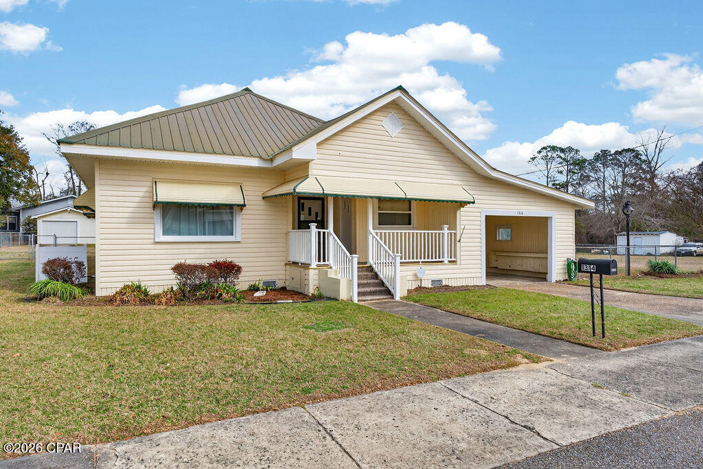 1314 Coggin Avenue Chipley, FL 32428 - Photo 3 of 40