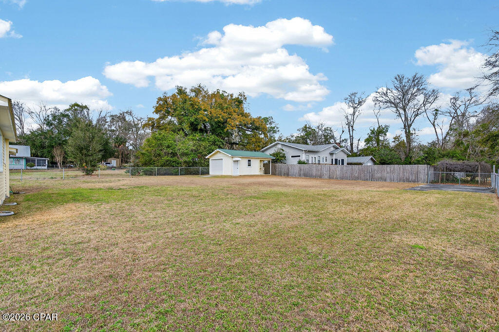 1314 Coggin Avenue Chipley, FL 32428 - Photo 6 of 40