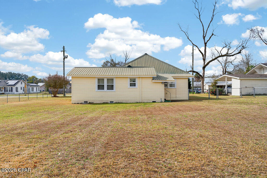 1314 Coggin Avenue Chipley, FL 32428 - Photo 8 of 40