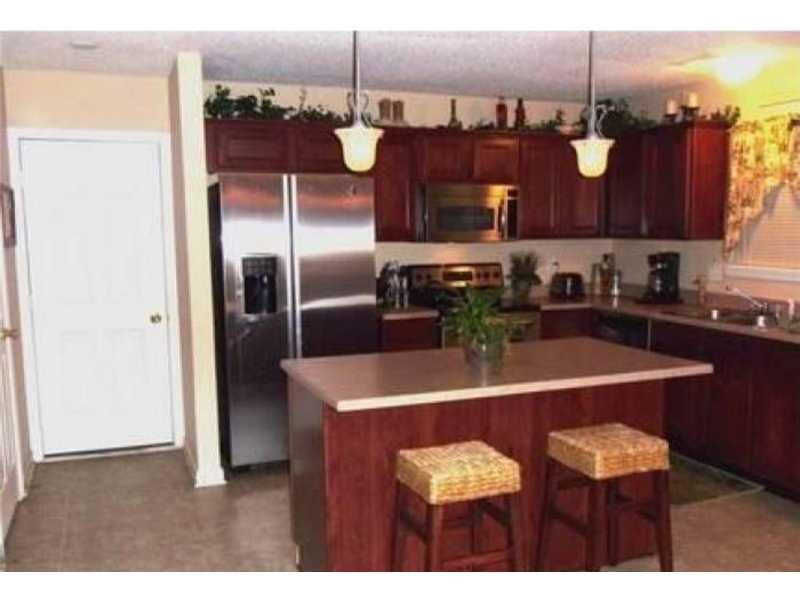518 Sun Ridge Boulevard Avon, IN 46123 - Photo 3 of 9