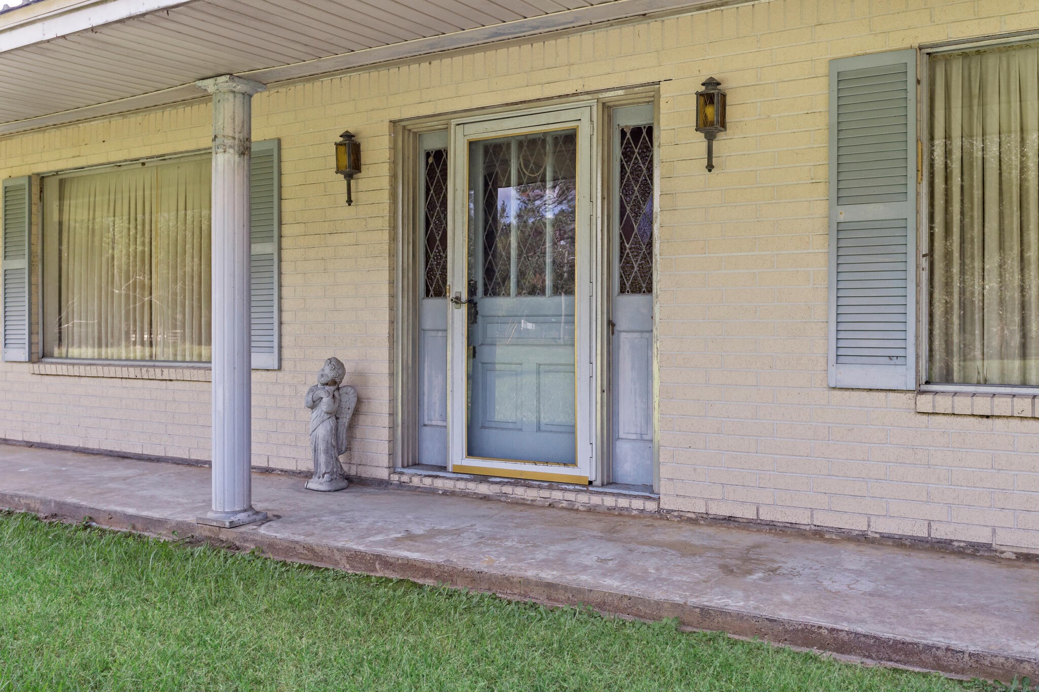 3030 Moore Road Beaumont, TX 77713 - Photo 23 of 38 a view of front door of house
