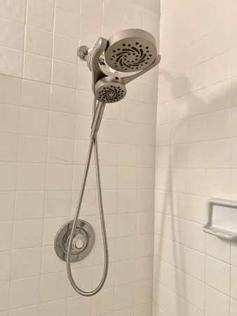 $2,500 | 5275 Europa Drive, Unit I, Boynton Beach, FL 33437