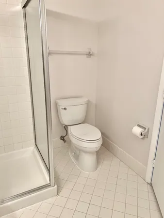 $2,500 | 5275 Europa Drive, Unit I, Boynton Beach, FL 33437