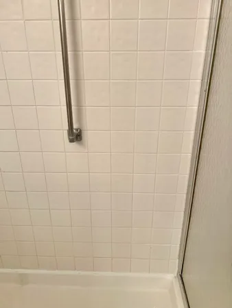 $2,500 | 5275 Europa Drive, Unit I, Boynton Beach, FL 33437