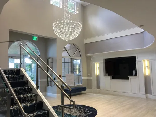 $2,500 | 5275 Europa Drive, Unit I, Boynton Beach, FL 33437