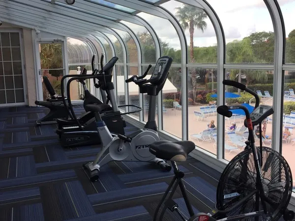 $2,500 | 5275 Europa Drive, Unit I, Boynton Beach, FL 33437