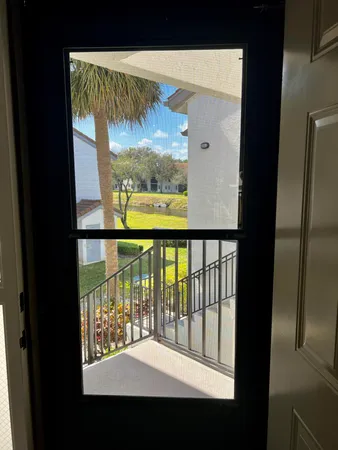 $2,500 | 5275 Europa Drive, Unit I, Boynton Beach, FL 33437