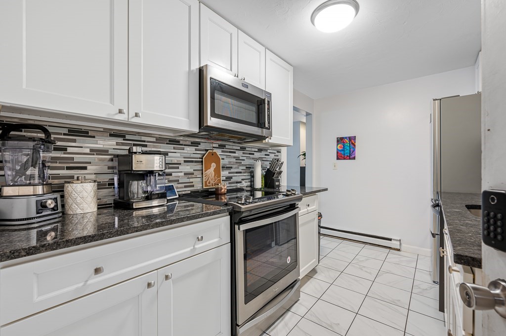 6 Inverness Avenue, Unit 3 Worcester, MA 01604 - Photo 3 of 19 Gallery Image 3
