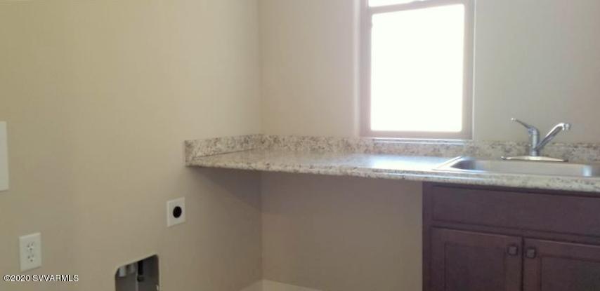 6085 North Hanover Court Rimrock, AZ 86335 - Photo 18 of 21 LAUNDRY ROOM