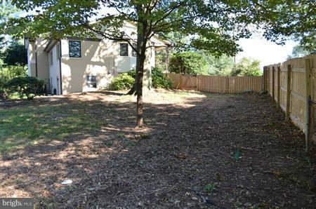 602 Winhall Way Silver Spring, MD 20904 - Photo 21 of 28 Exterior (Rear)