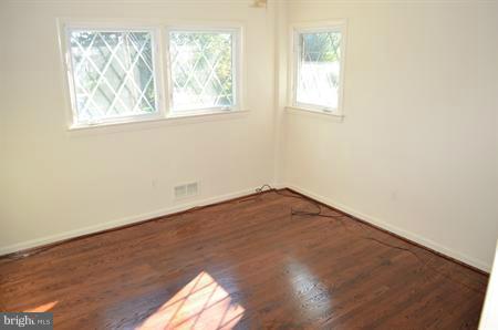 602 Winhall Way Silver Spring, MD 20904 - Photo 8 of 28 Bedroom