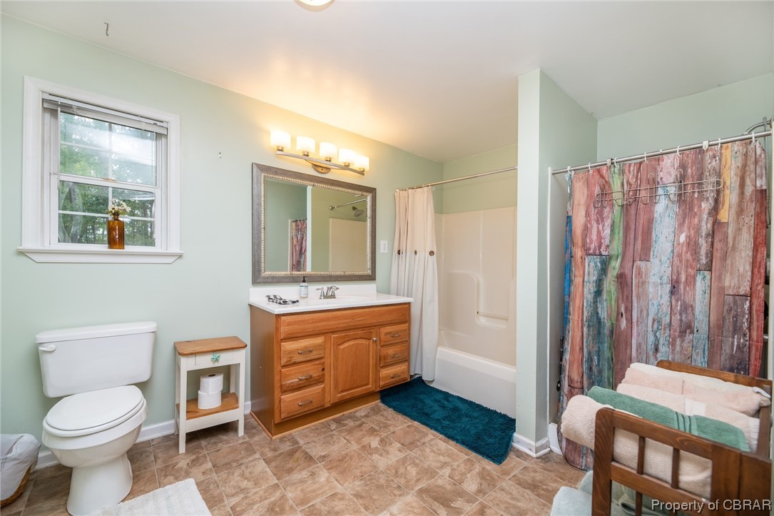 4238 Piney Swamp Road Hayes, VA 23072 - Photo 17 of 41 Gallery Image 17