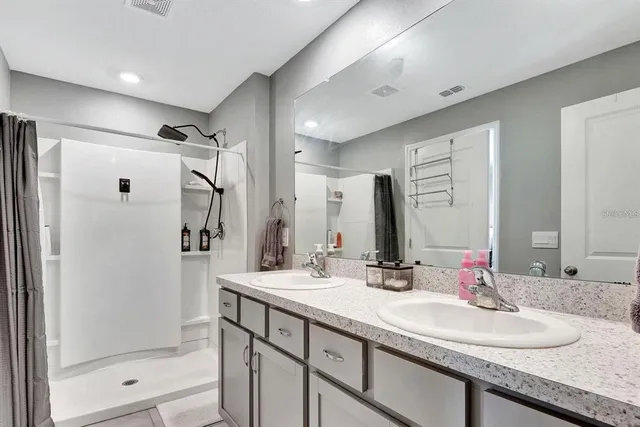 $2,800 | 2942 Rock Sound Street, Bradenton, FL 34208