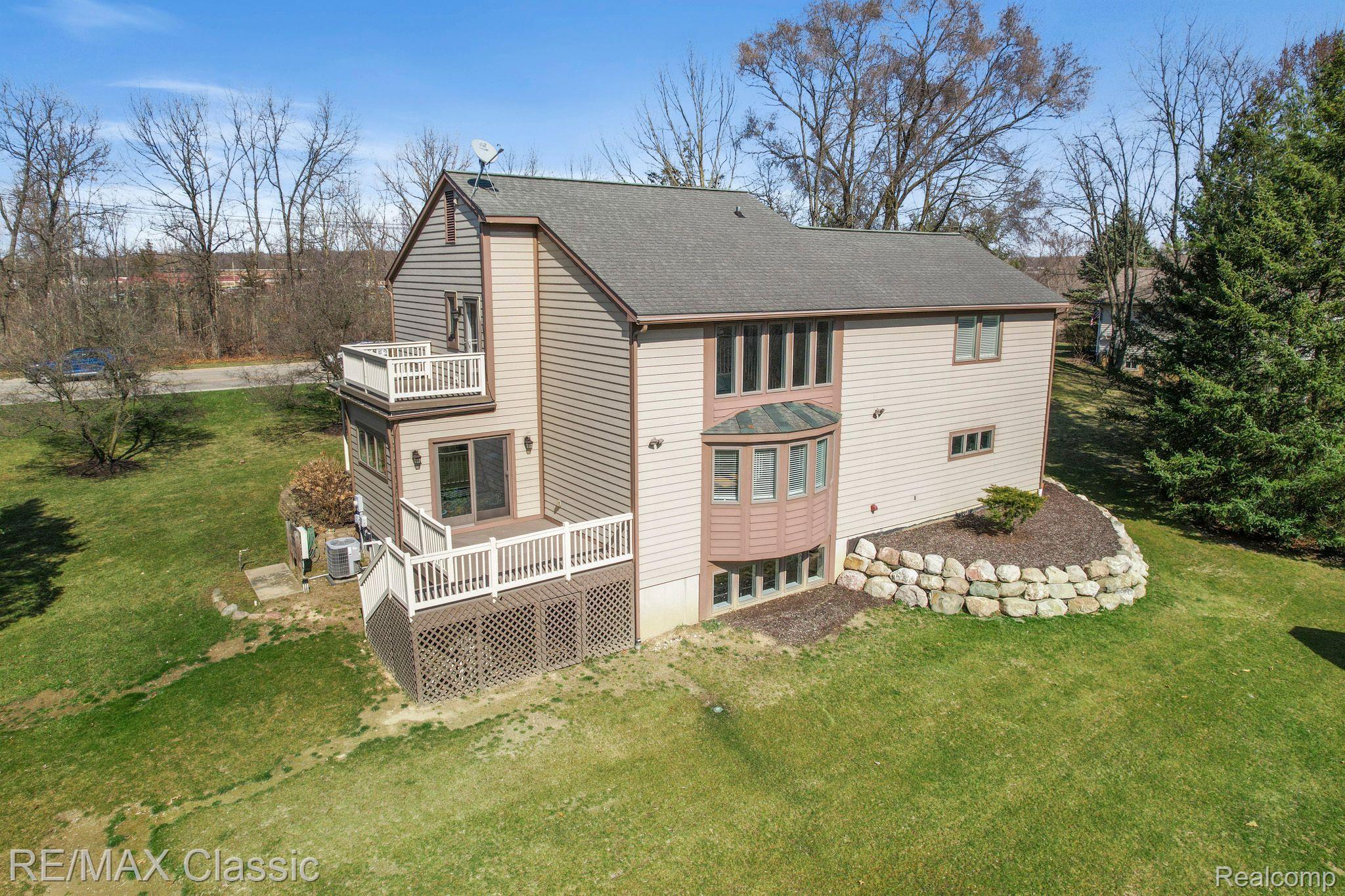 10220 Dunham Road Hartland, MI 48353 - Photo 39 of 62 Gallery Image 39
