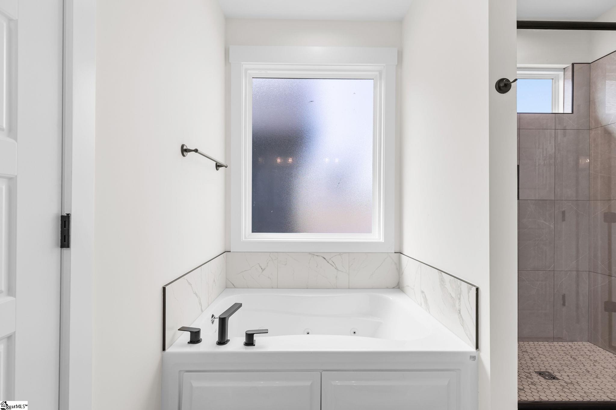 1165 Goodjoin Road Campobello, SC 29322 - Photo 23 of 43 Jetted Tub