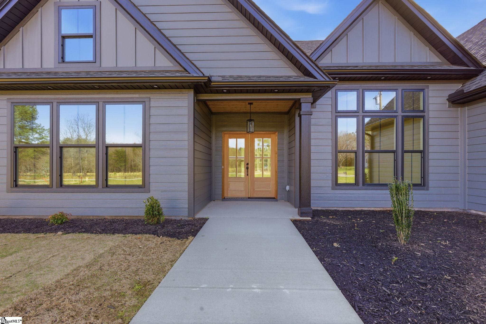 1165 Goodjoin Road Campobello, SC 29322 - Photo 4 of 43