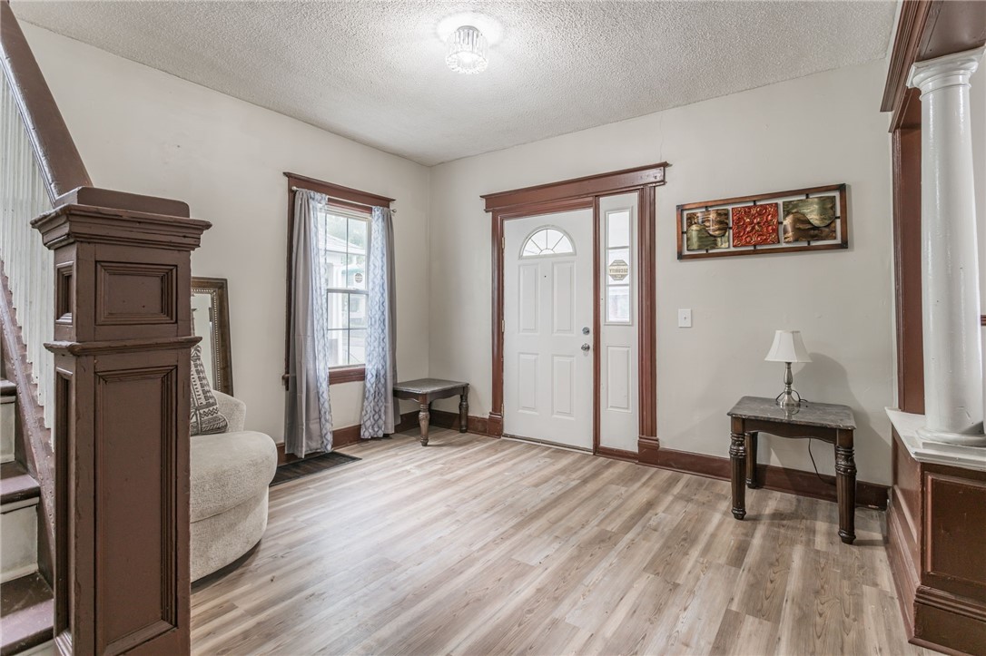 36 Mazda Terrace Rochester, NY 14621 - Photo 5 of 38