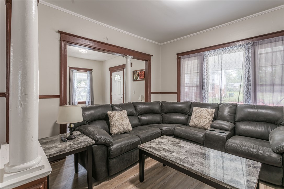 36 Mazda Terrace Rochester, NY 14621 - Photo 8 of 38