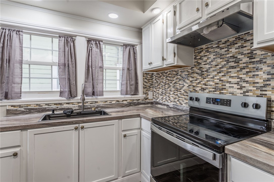 36 Mazda Terrace Rochester, NY 14621 - Photo 10 of 38