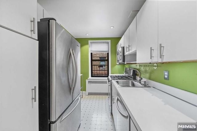 100 Prospect Avenue, Unit 5K Hackensack, NJ 07601 - Photo 3 of 11