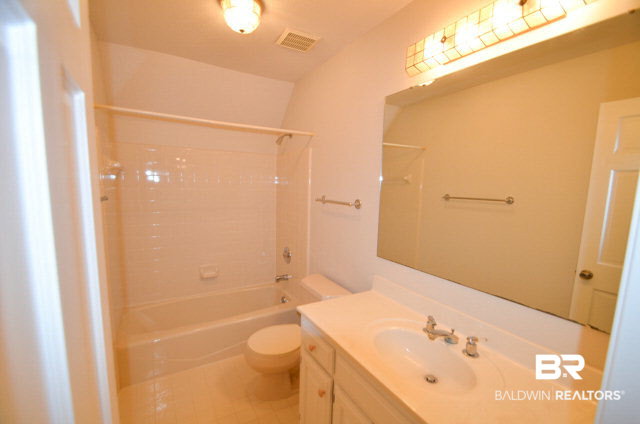 5709 Regency Court North Mobile, AL 36609 - Photo 12 of 22