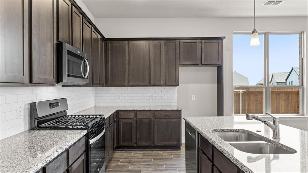 3804 Malibu Drive Sherman, TX 75090 - Photo 11 of 27