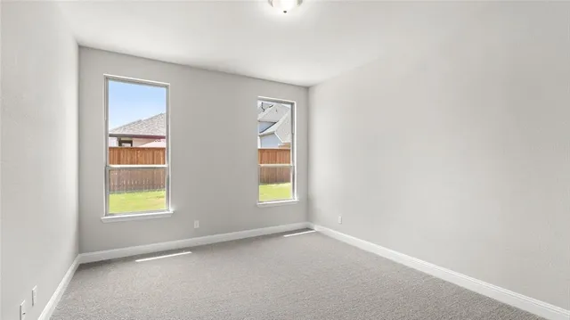 $2,550 | 3804 Malibu Drive, Sherman, TX 75090