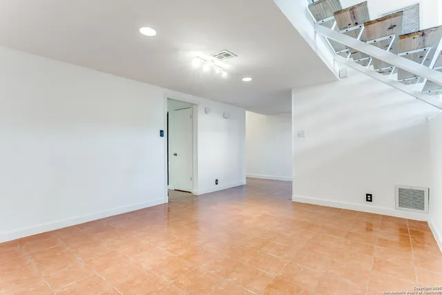 $249,000 | 3102 Eisenhauer Road, Unit B 20, San Antonio, TX 78209