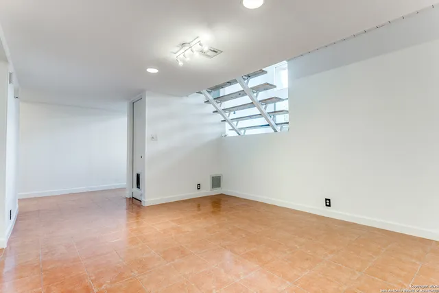 $249,000 | 3102 Eisenhauer Road, Unit B 20, San Antonio, TX 78209