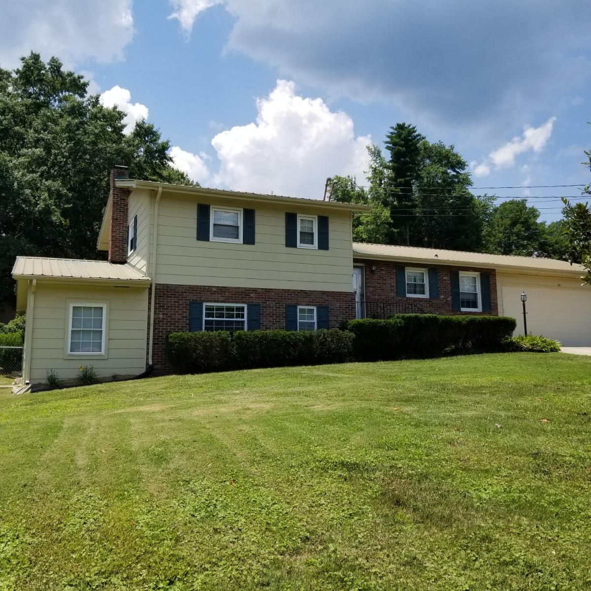 107 Shallowford Road Dalton, GA 30721 - Photo 1 of 53 107 Shallowford Rd