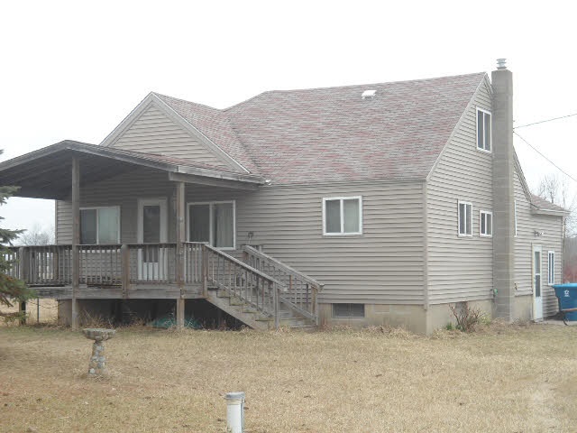 735 East Townline 16 Road Pinconning, MI 48650 - Photo 1 of 10