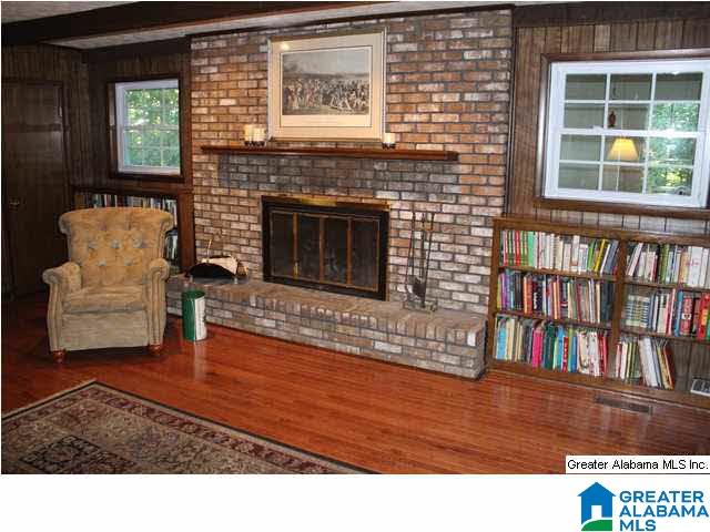 203 Tomahawk Trail Anniston, AL 36206 - Photo 4 of 31