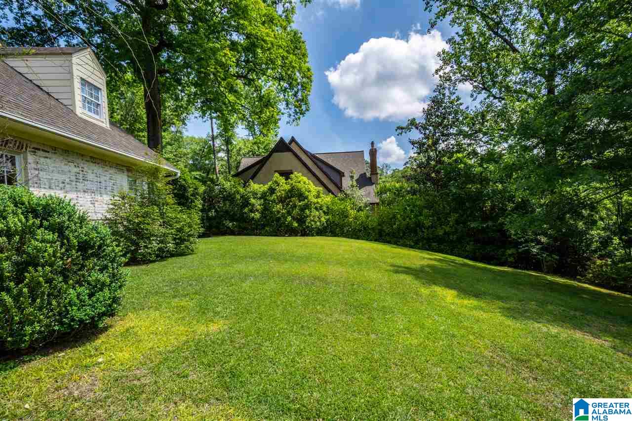 24 Woodhill Road Birmingham, AL 35213 - Photo 7 of 49