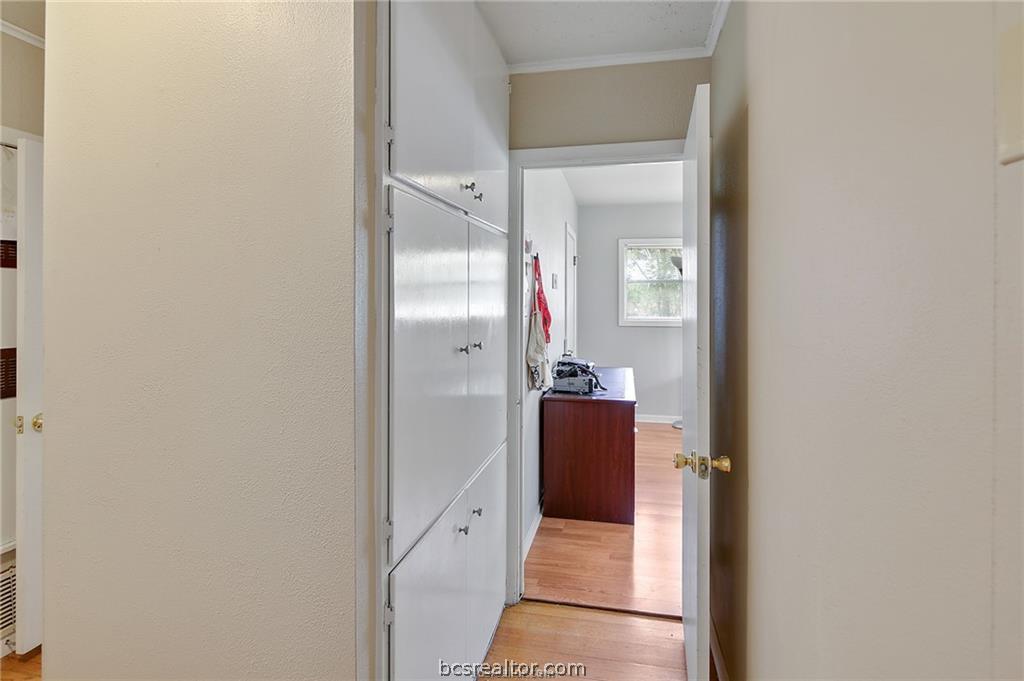 305 West Brookside Drive Bryan, TX 77801 - Photo 29 of 43