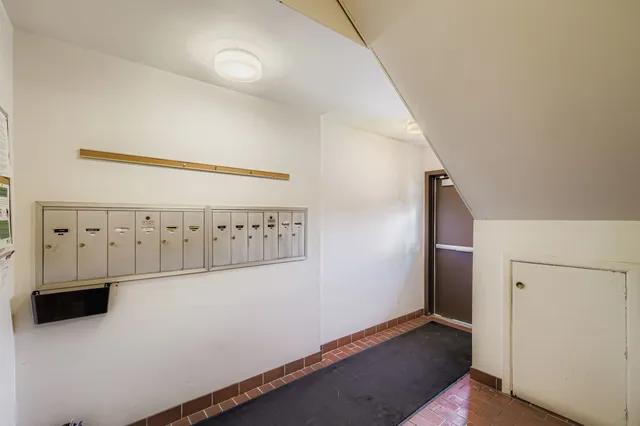 $182,000 | 707 West Central Road, Unit A6, Mount Prospect, IL 60056