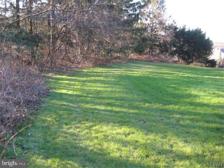 5677 Vera Cruz Road Emmaus, PA 18049 - Photo 6 of 14 Gallery Image 6