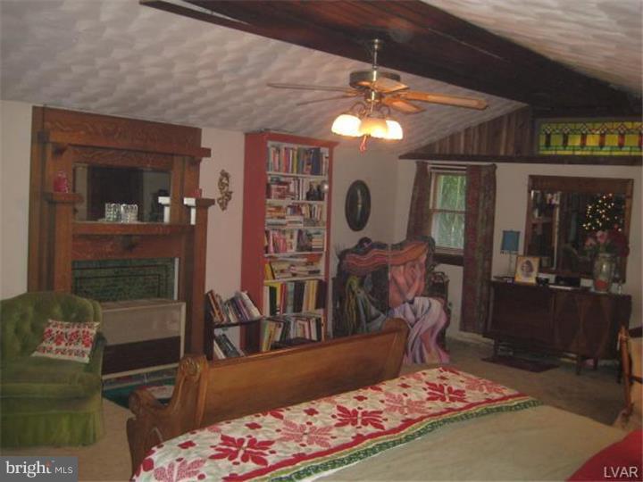 5677 Vera Cruz Road Emmaus, PA 18049 - Photo 10 of 14 Gallery Image 10