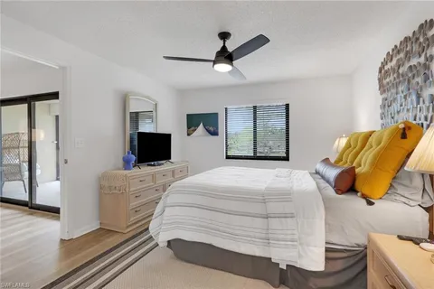 $250,000 | 5784 Deauville Circle, Unit B302, Naples, FL 34112