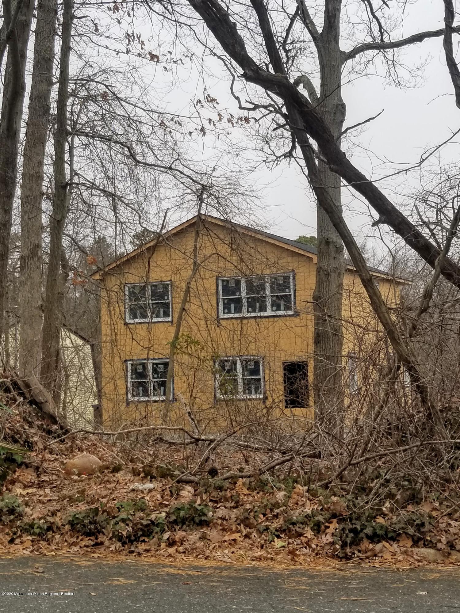 108 Ivins Road Neptune Township, NJ 07753 - Photo 3 of 16 20200113_150352