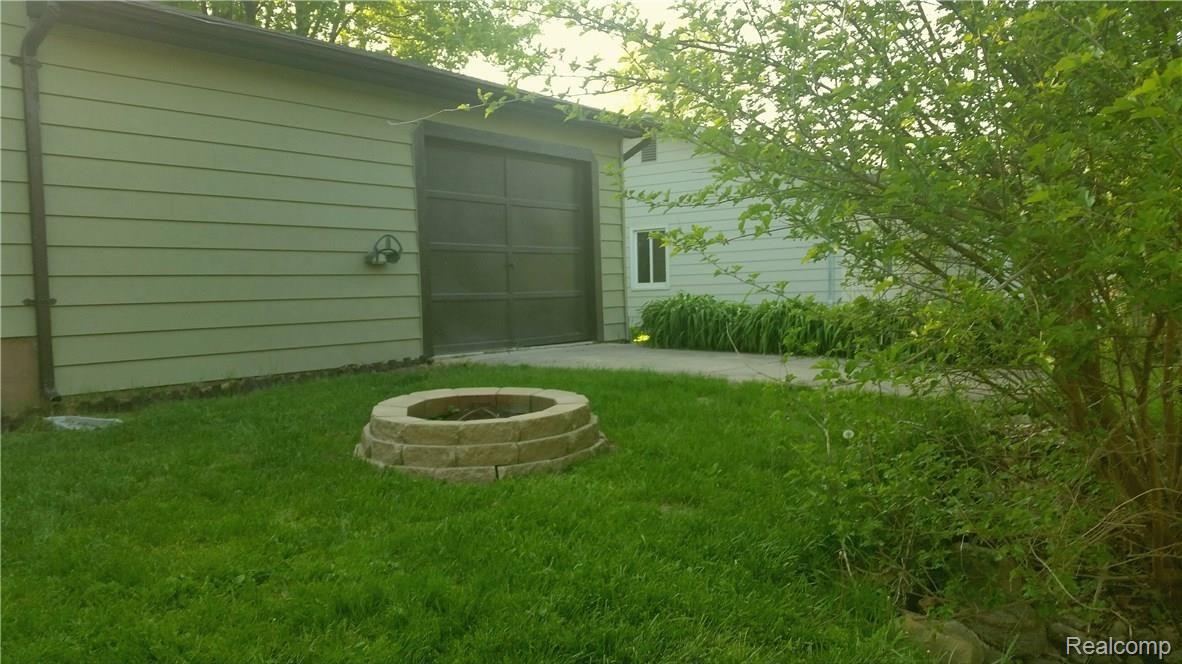 9249 Graytrax Road Grand Blanc, MI 48439 - Photo 24 of 25 24.jpeg