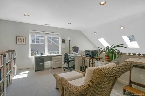 $1,098,000 | 18 Briarbrook Drive, Briarcliff Manor, NY 10510