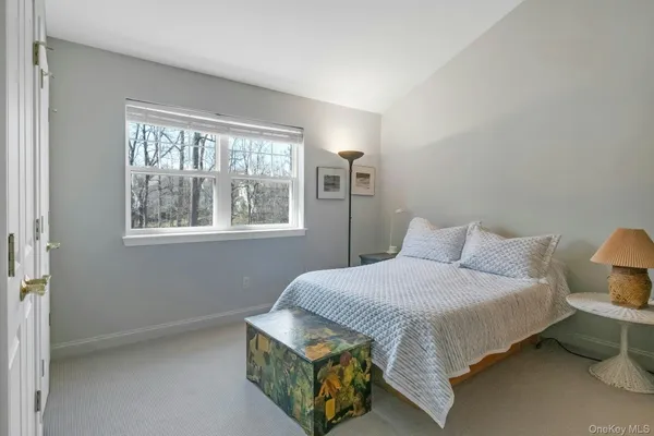 $1,098,000 | 18 Briarbrook Drive, Briarcliff Manor, NY 10510