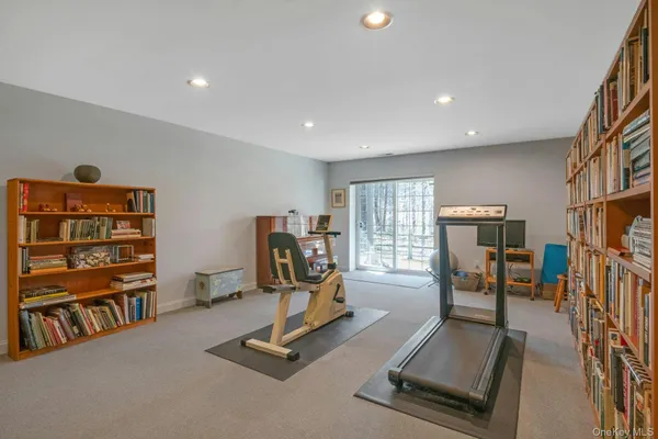 $1,098,000 | 18 Briarbrook Drive, Briarcliff Manor, NY 10510
