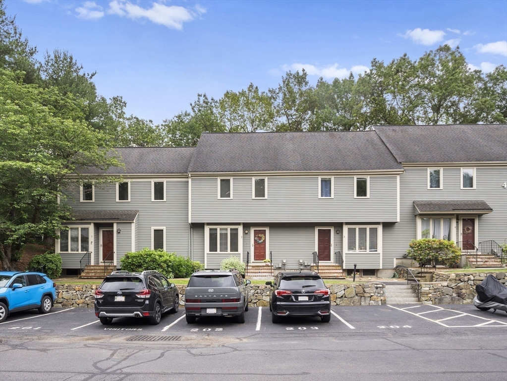 4 Deer Path, Unit 2 Maynard, MA 01754 - Photo 2 of 34