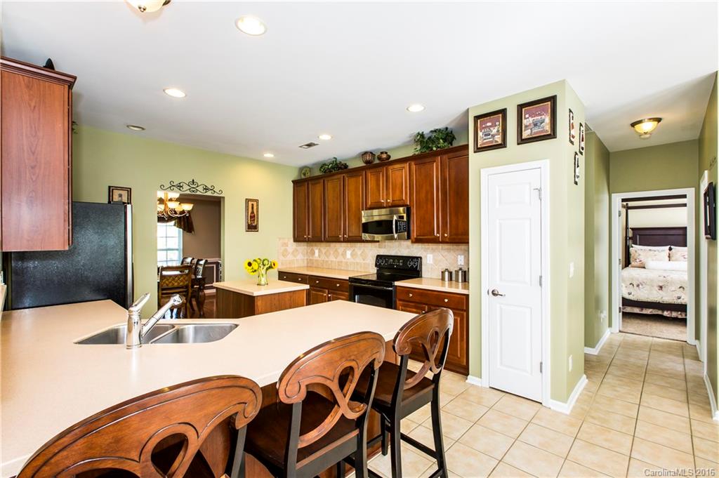 318 Forest Walk Lane Fort Mill, SC 29708 - Photo 4 of 23 Gallery Image 4