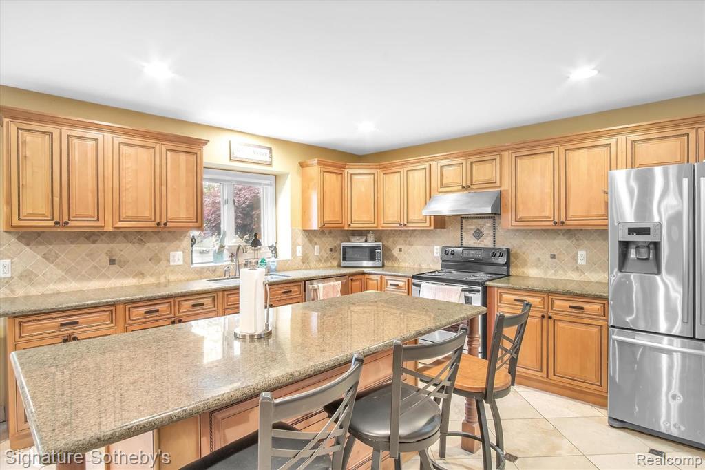3178 Avalon Road Rochester, MI 48309 - Photo 18 of 54